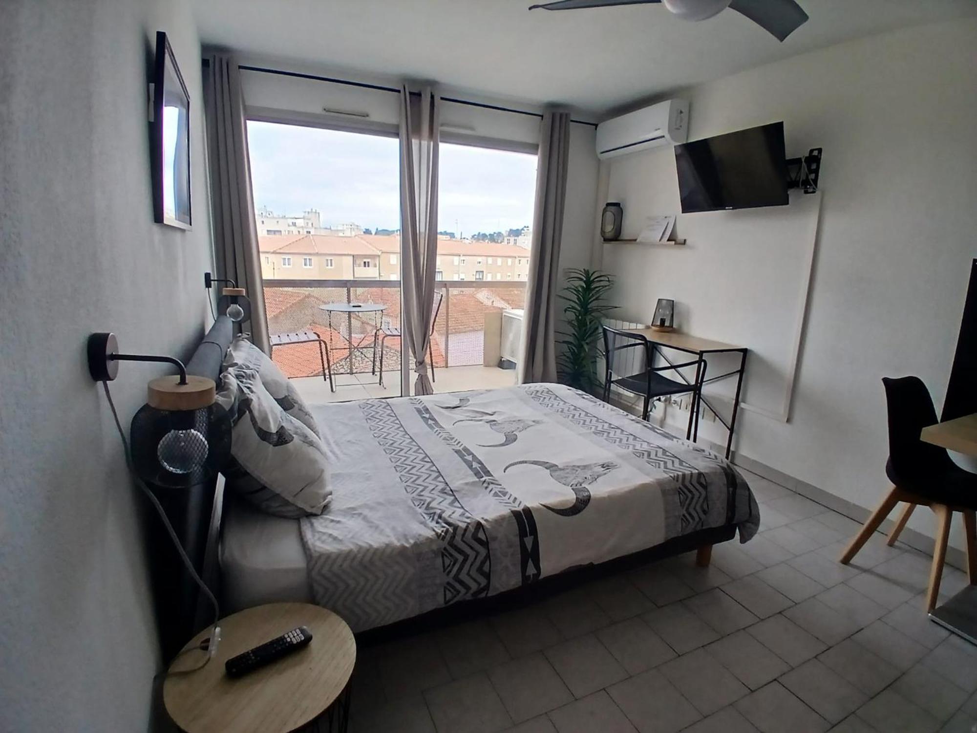 Studio Clim Parking Dhuoda Nîmes Dış mekan fotoğraf